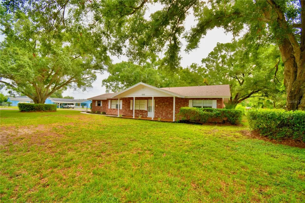 1212 Lynn Avenue Auburndale FL 33823