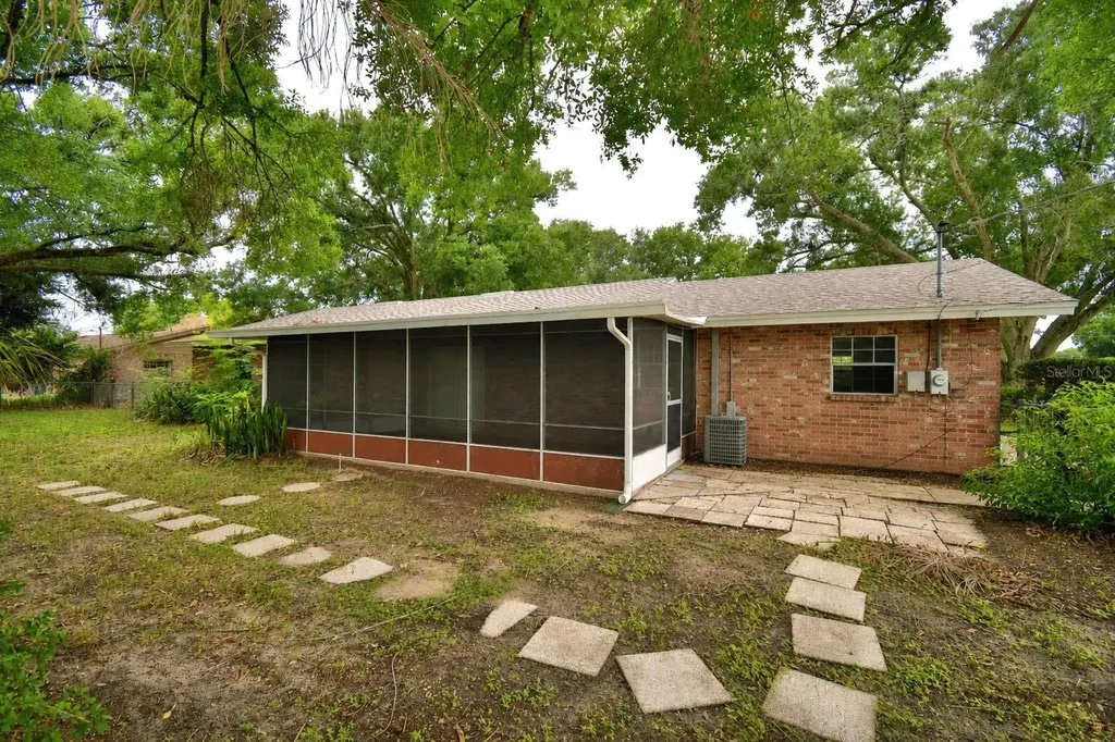 1212 Lynn Avenue Auburndale FL 33823