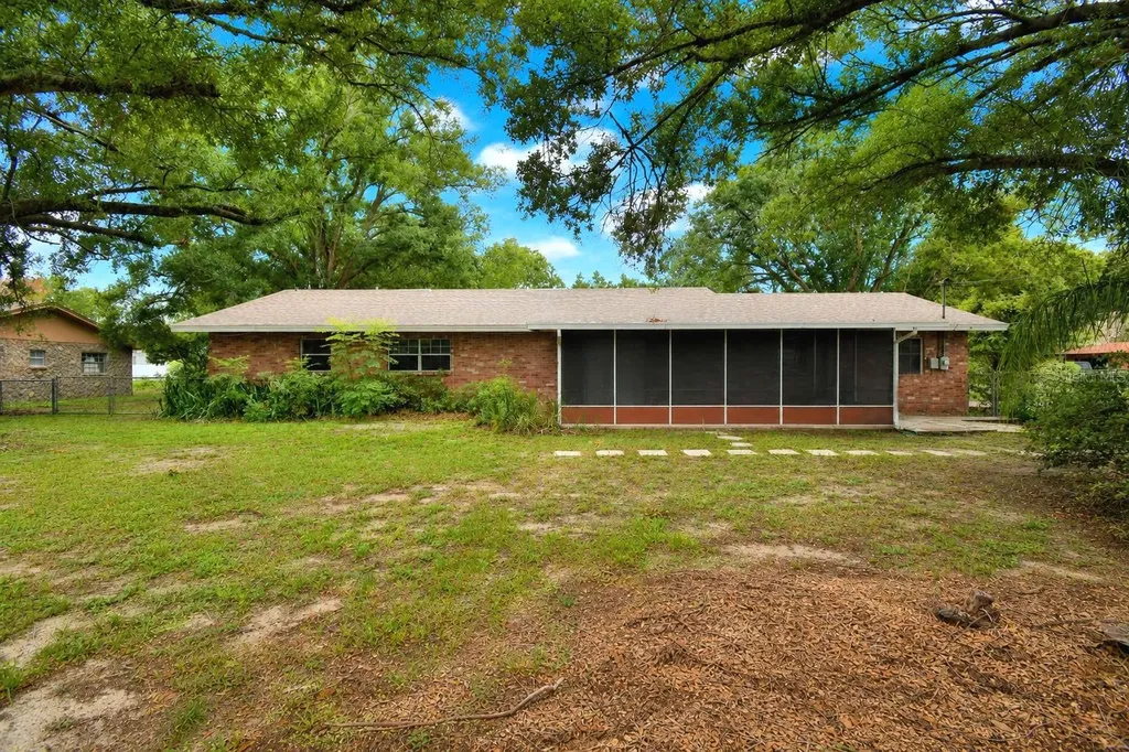 1212 Lynn Avenue Auburndale FL 33823