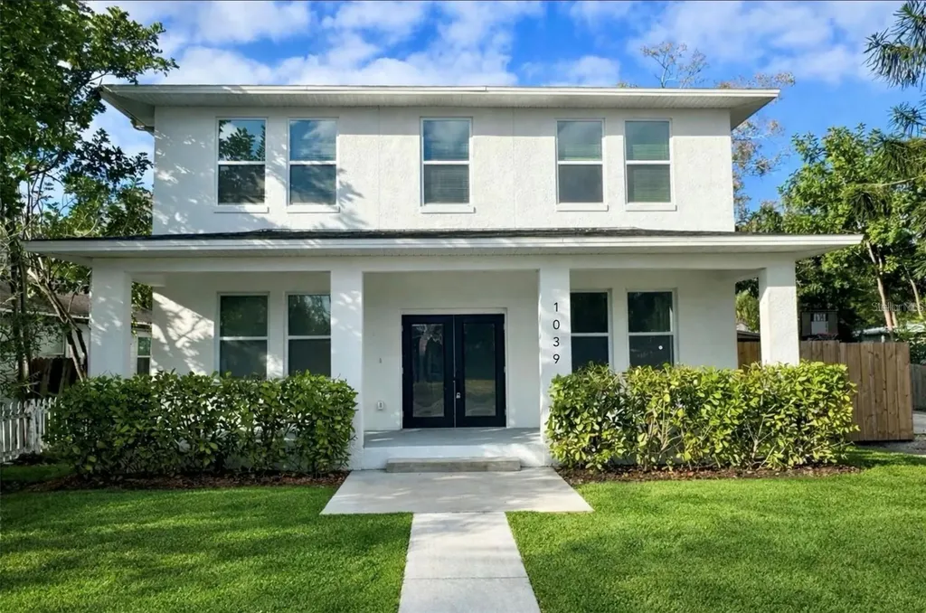 1039 53rd Avenue N St Petersburg FL 33703
