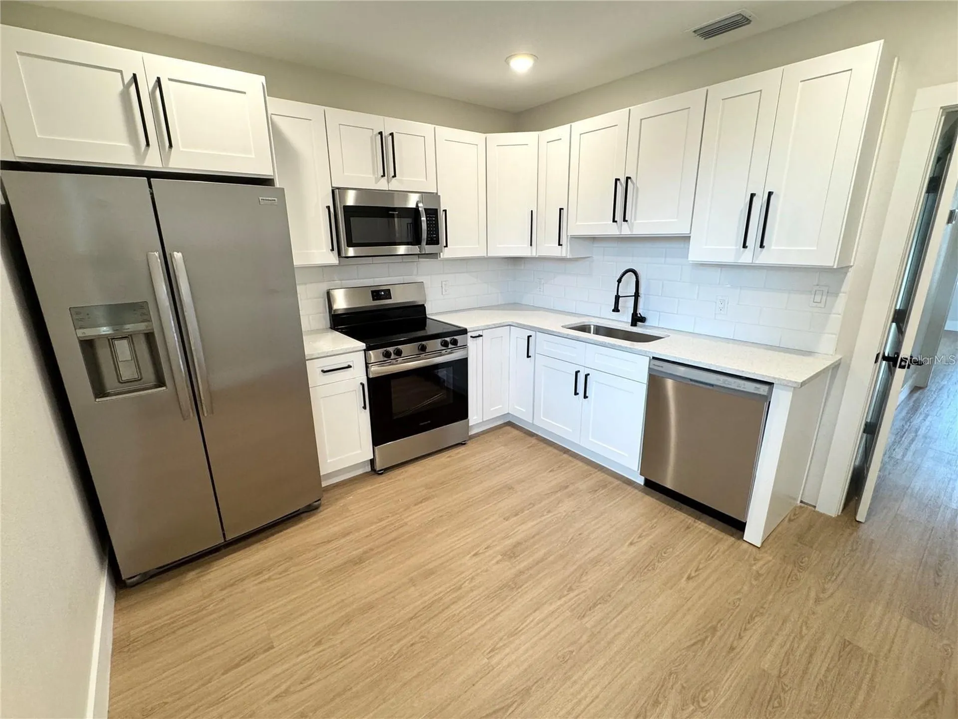 1039 53rd Avenue N St Petersburg FL 33703