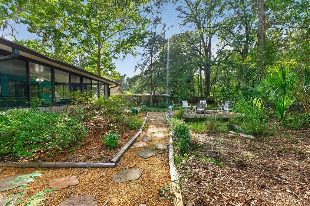 8204 SW 12th Place Gainesville FL 32607