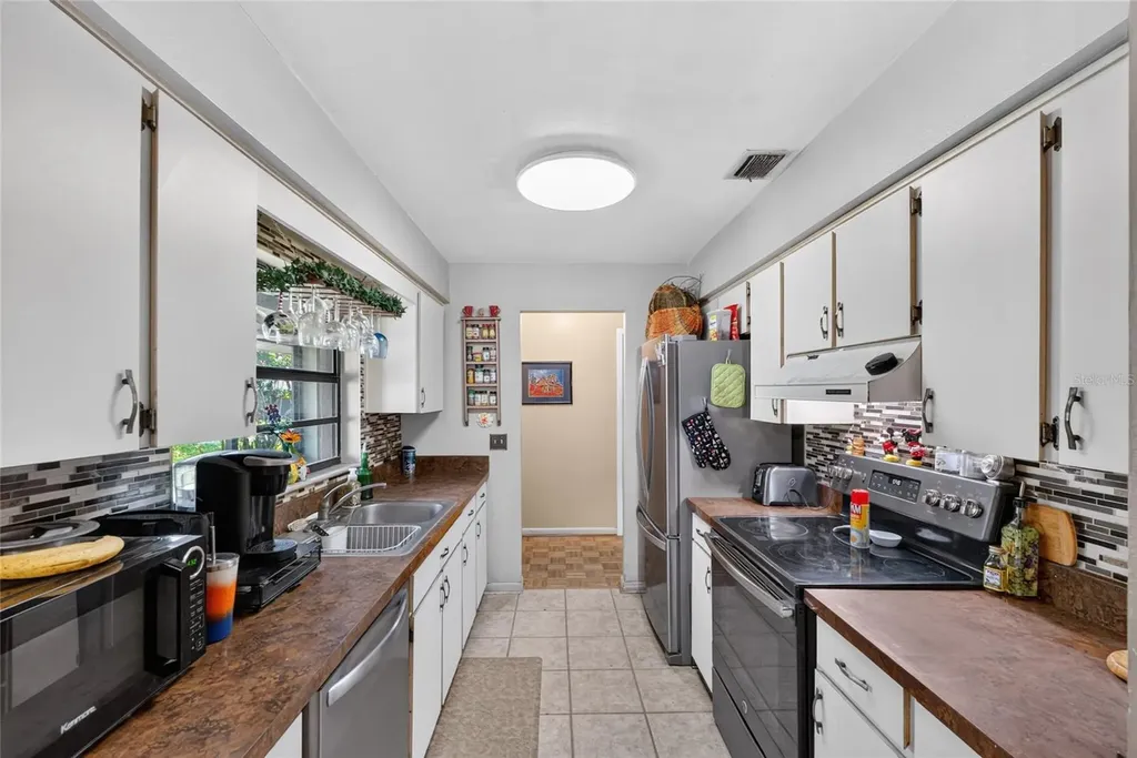 8204 SW 12th Place Gainesville FL 32607