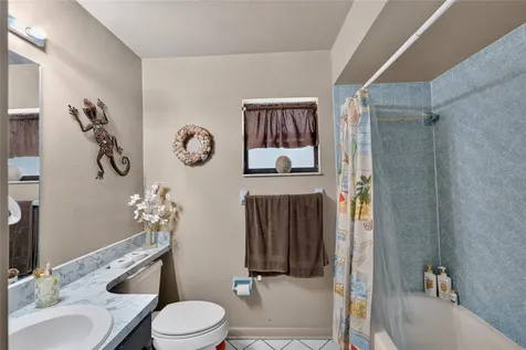 8204 SW 12th Place Gainesville FL 32607