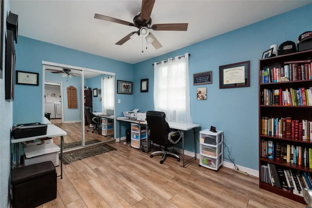 1220 56th Avenue N St Petersburg FL 33703