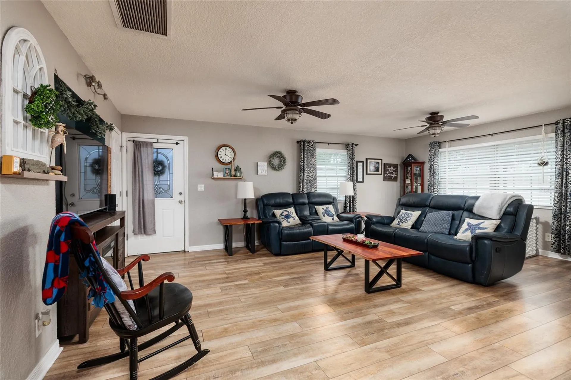 1220 56th Avenue N St Petersburg FL 33703
