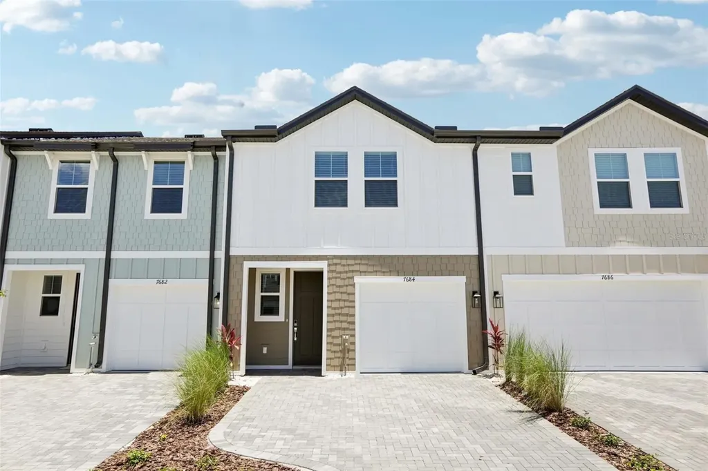 7558 Deer Valley Circle Tampa FL 33635