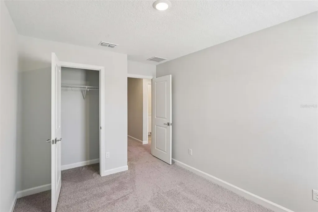 7558 Deer Valley Circle Tampa FL 33635