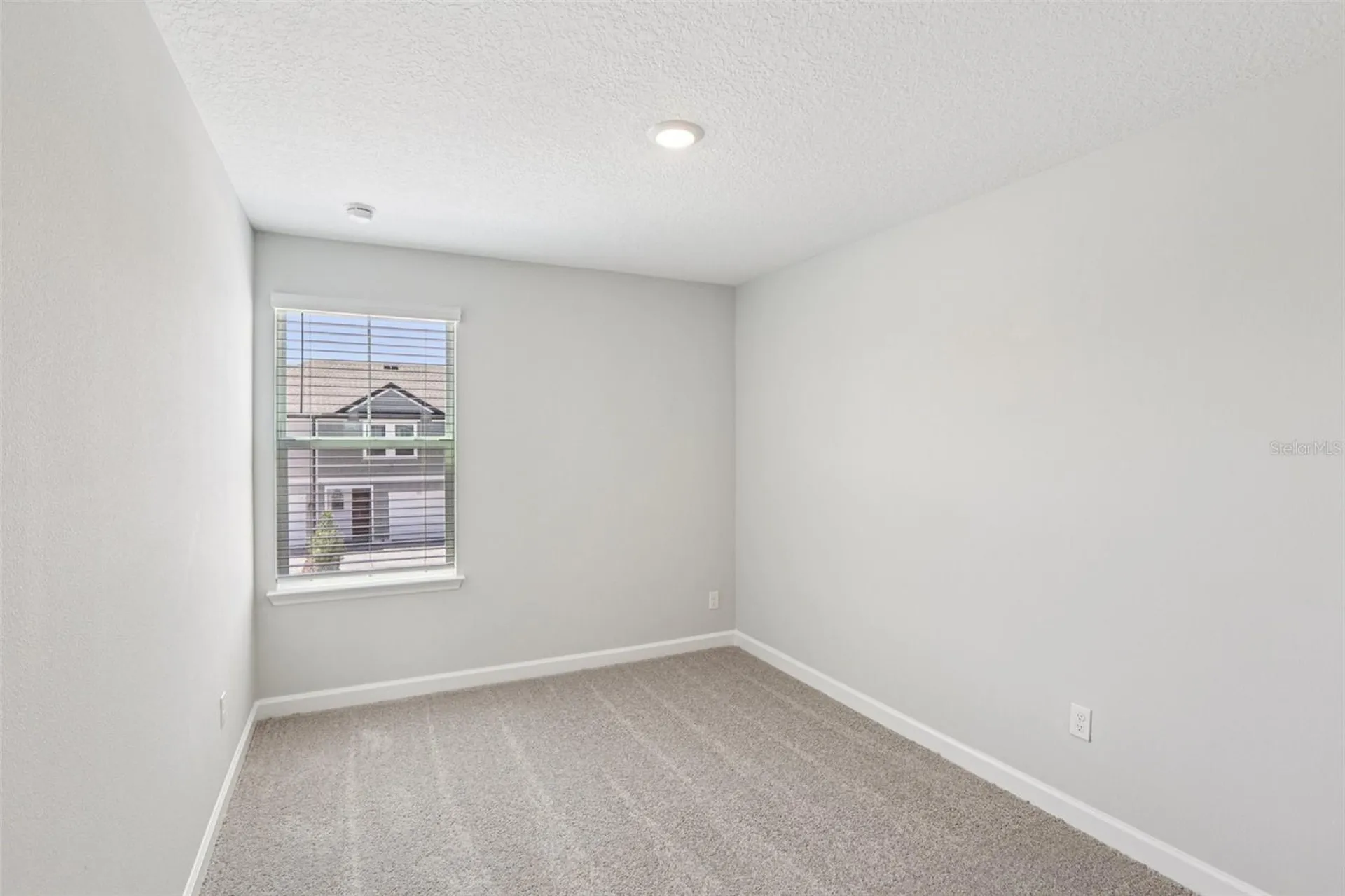 7558 Deer Valley Circle Tampa FL 33635
