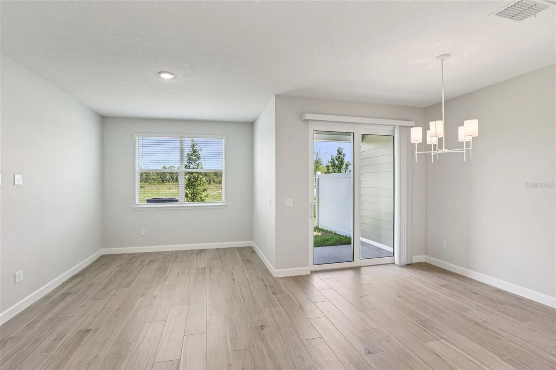 7558 Deer Valley Circle Tampa FL 33635