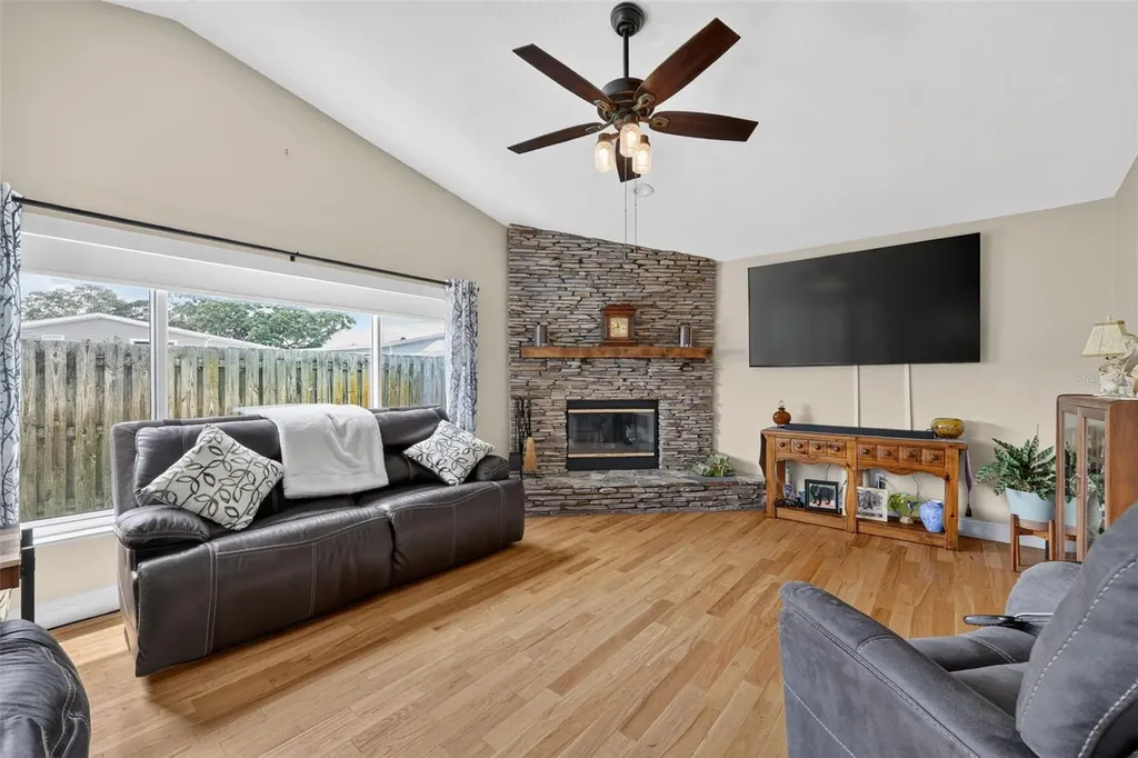 1747 Wood Brook Street Tarpon Springs FL 34689