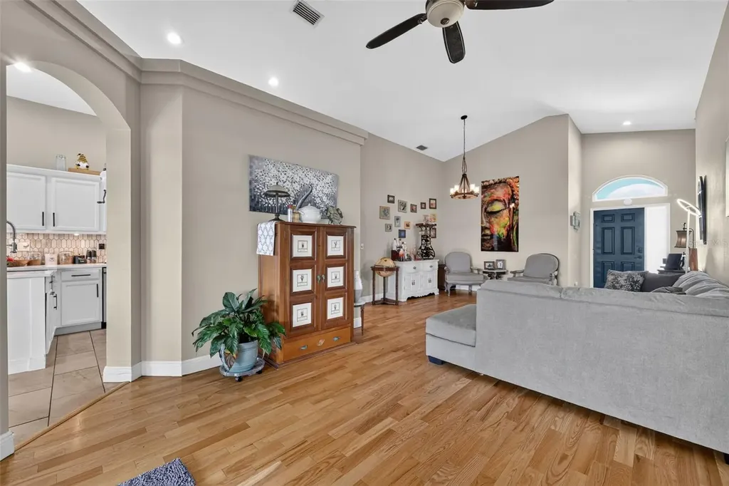1747 Wood Brook Street Tarpon Springs FL 34689