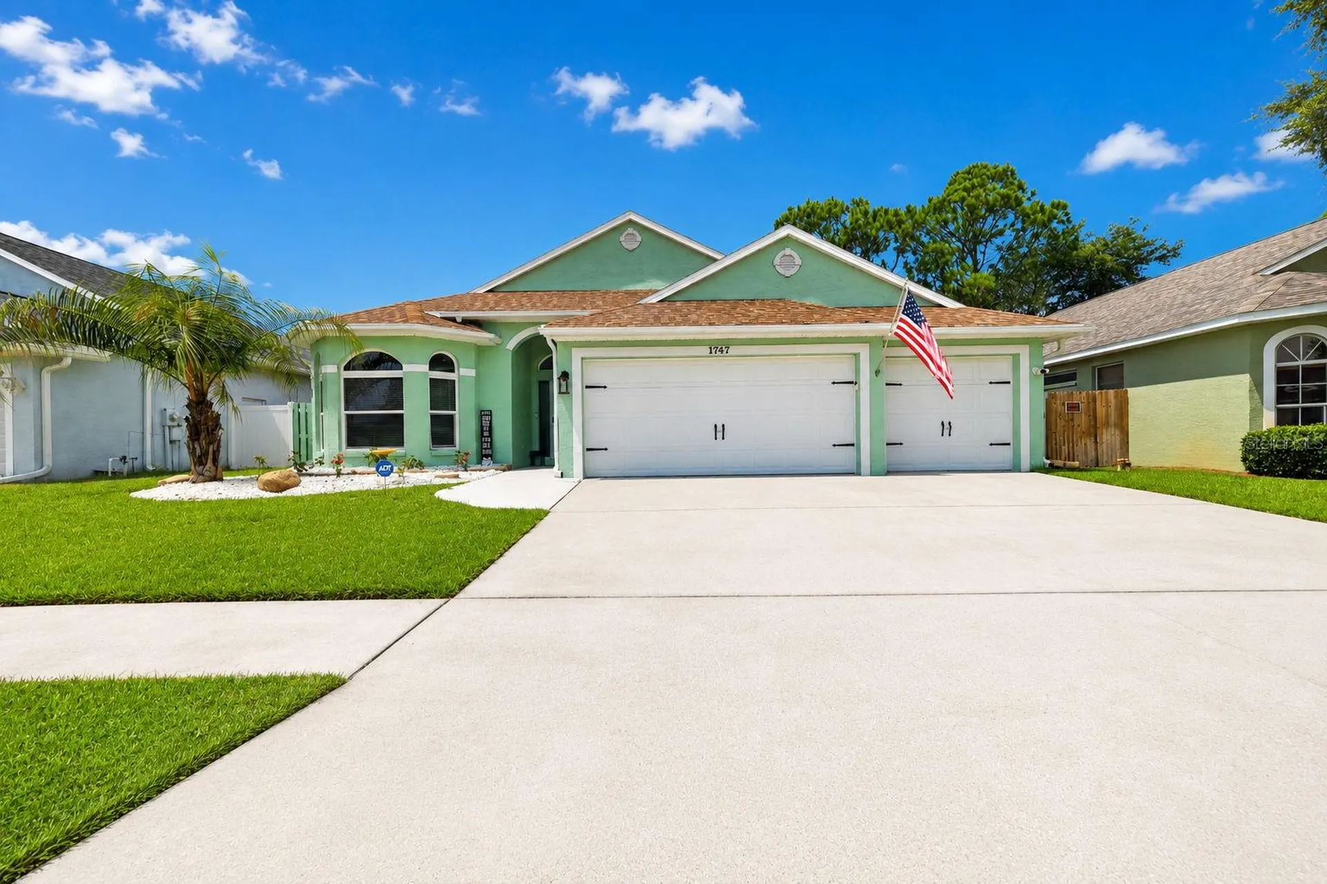 1747 Wood Brook Street Tarpon Springs FL 34689
