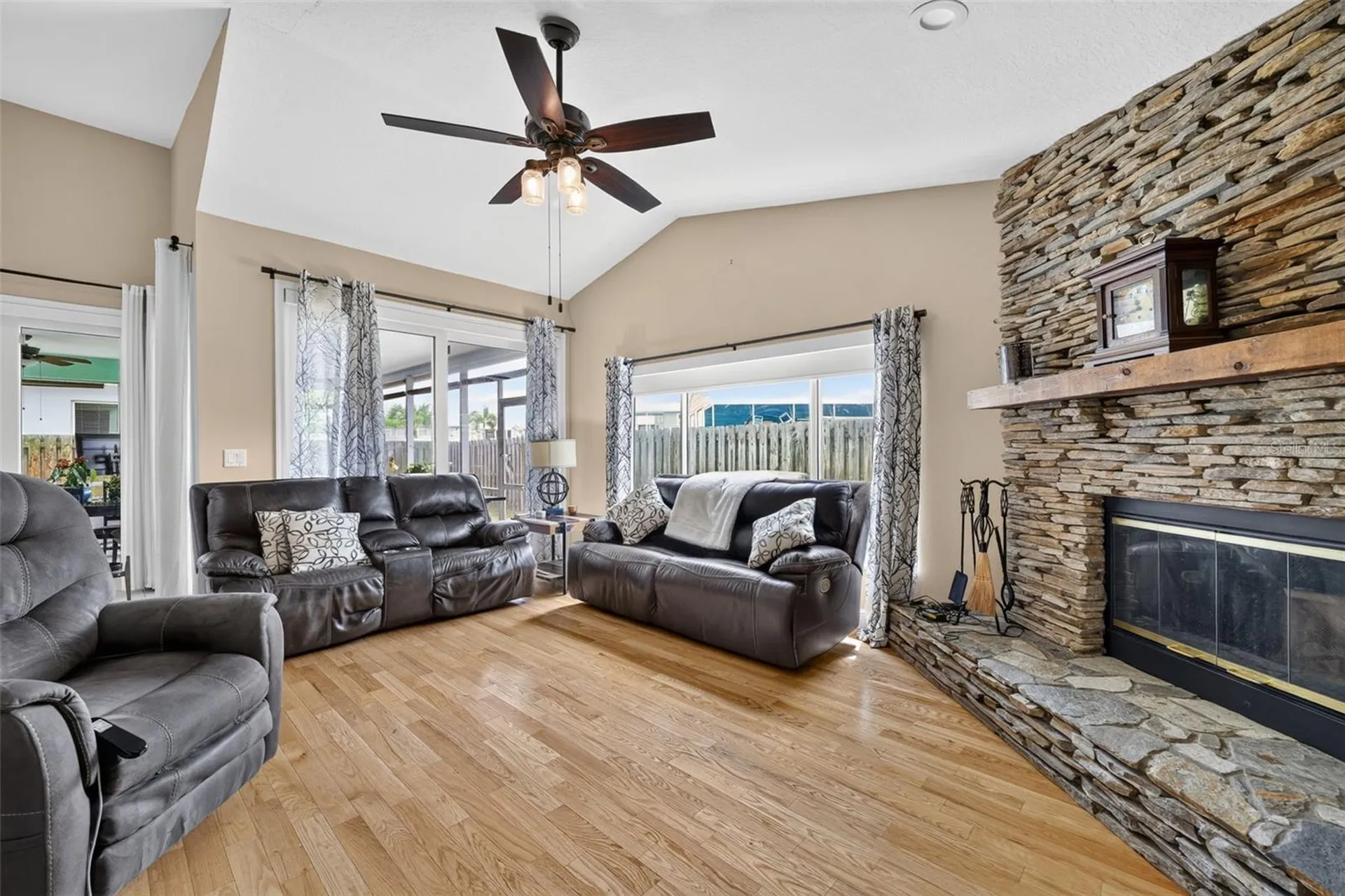 1747 Wood Brook Street Tarpon Springs FL 34689