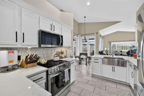 1747 Wood Brook Street Tarpon Springs FL 34689