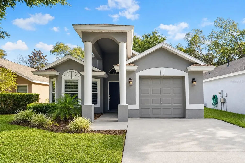 5834 Tanagerlake Road Lithia FL 33547