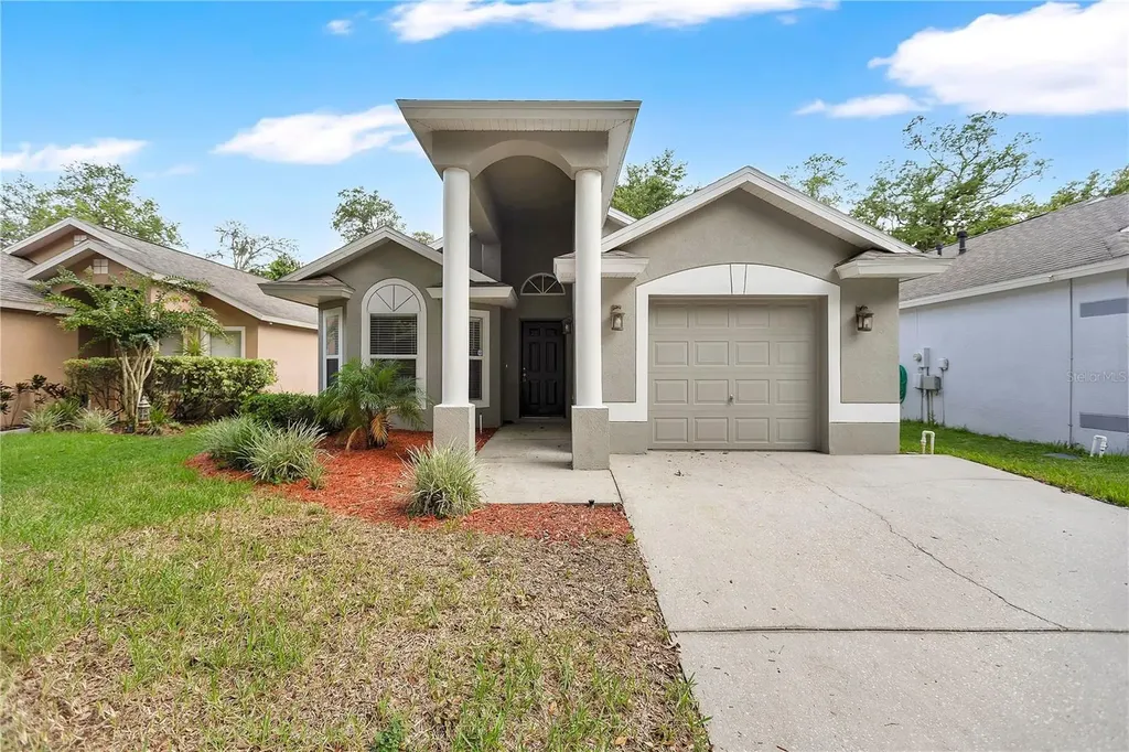 5834 Tanagerlake Road Lithia FL 33547