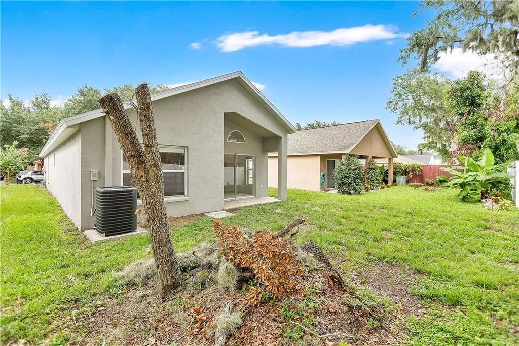 5834 Tanagerlake Road Lithia FL 33547