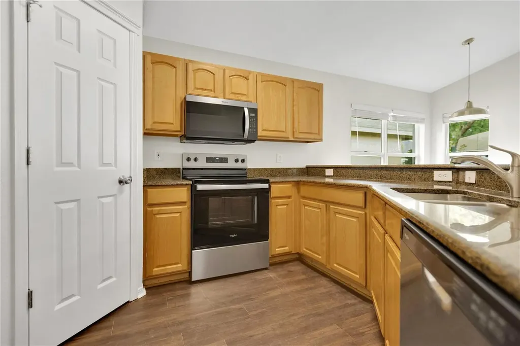 5834 Tanagerlake Road Lithia FL 33547