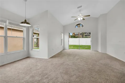 5834 Tanagerlake Road Lithia FL 33547