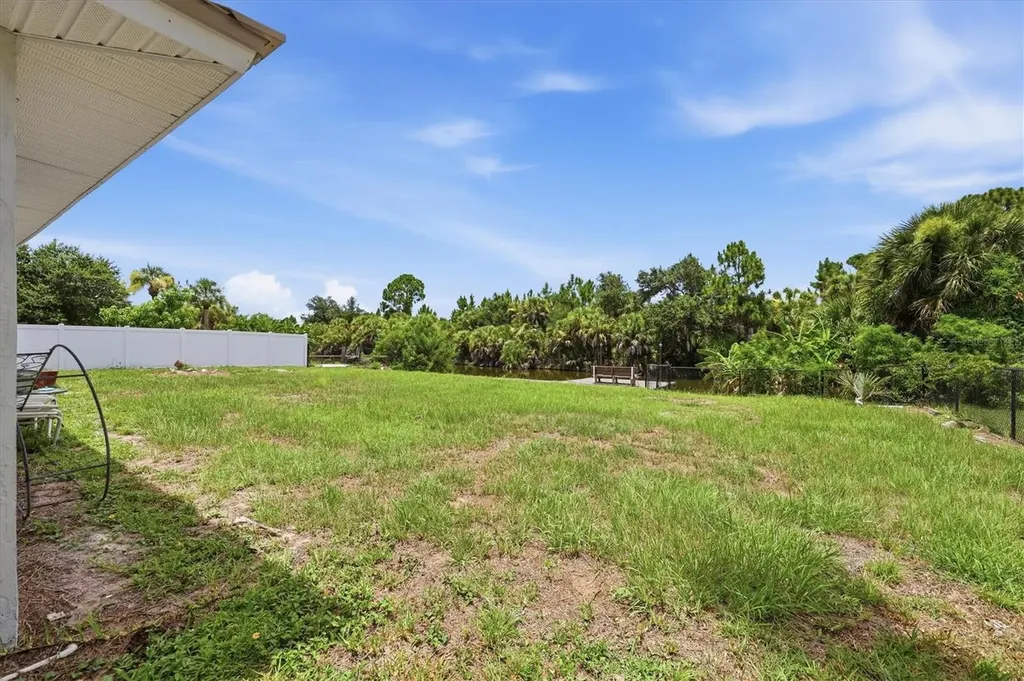 9084 Prospect Avenue Englewood FL 34224