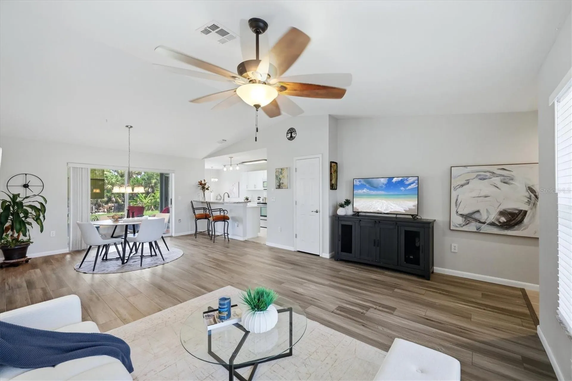 9084 Prospect Avenue Englewood FL 34224