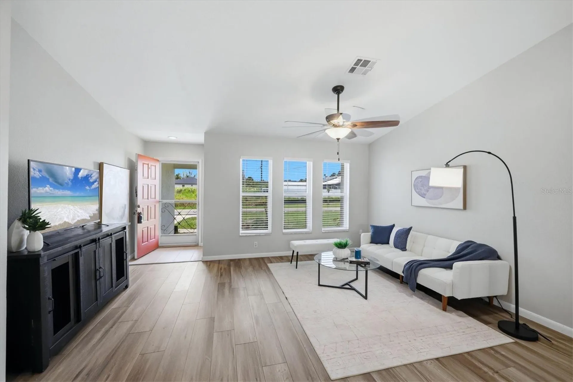9084 Prospect Avenue Englewood FL 34224