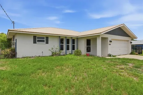 9084 Prospect Avenue Englewood FL 34224