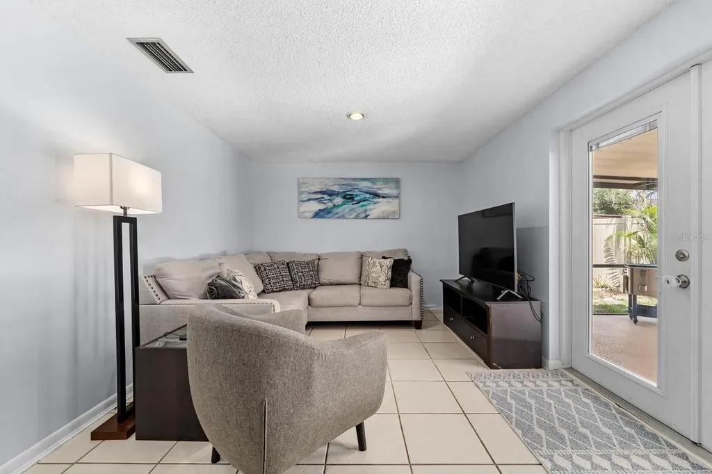 709 Caliente Drive Brandon FL 33511