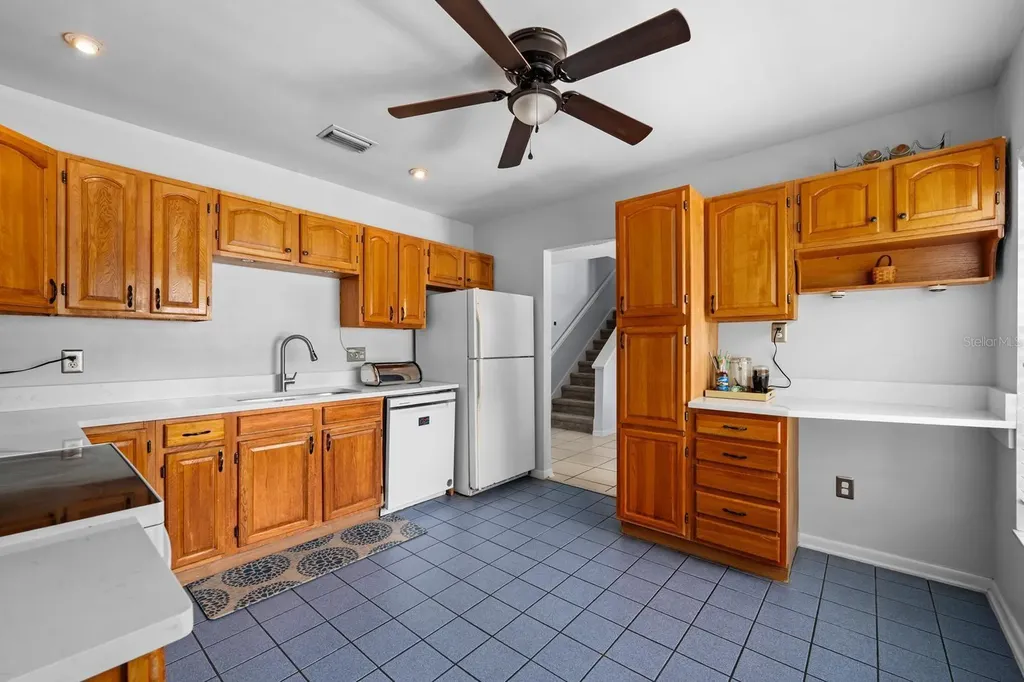 709 Caliente Drive Brandon FL 33511