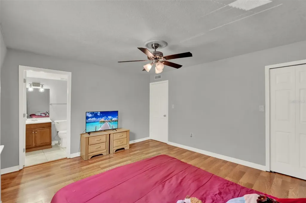 1940 Conway Orlando FL 32812
