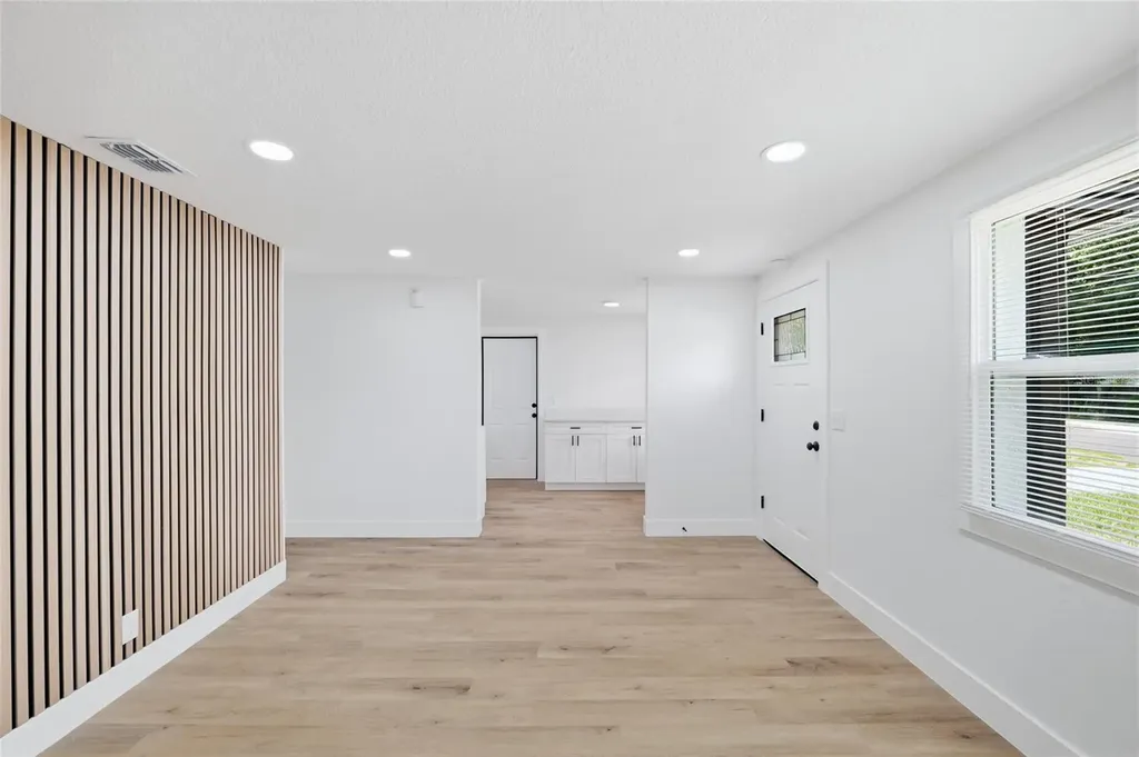 3412 E Henry Avenue Tampa FL 33610