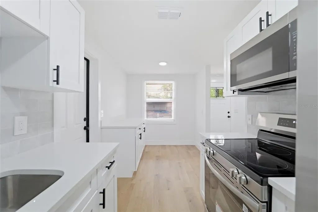 3412 E Henry Avenue Tampa FL 33610