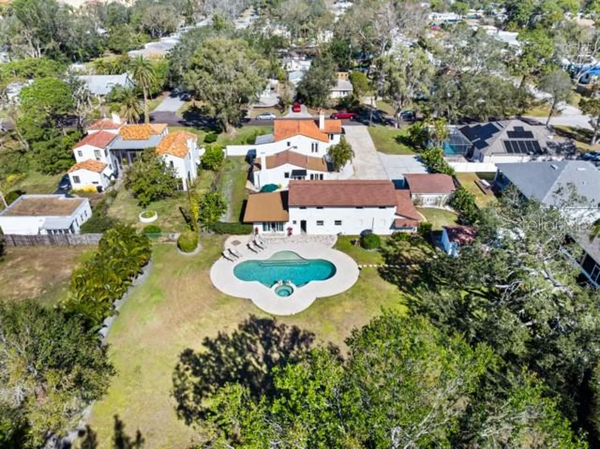 6010 17th Avenue S St Petersburg FL 33707
