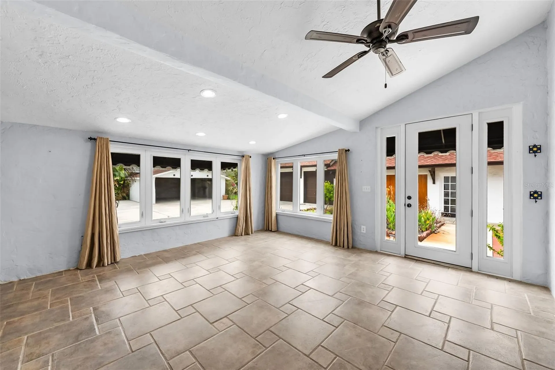 6010 17th Avenue S St Petersburg FL 33707