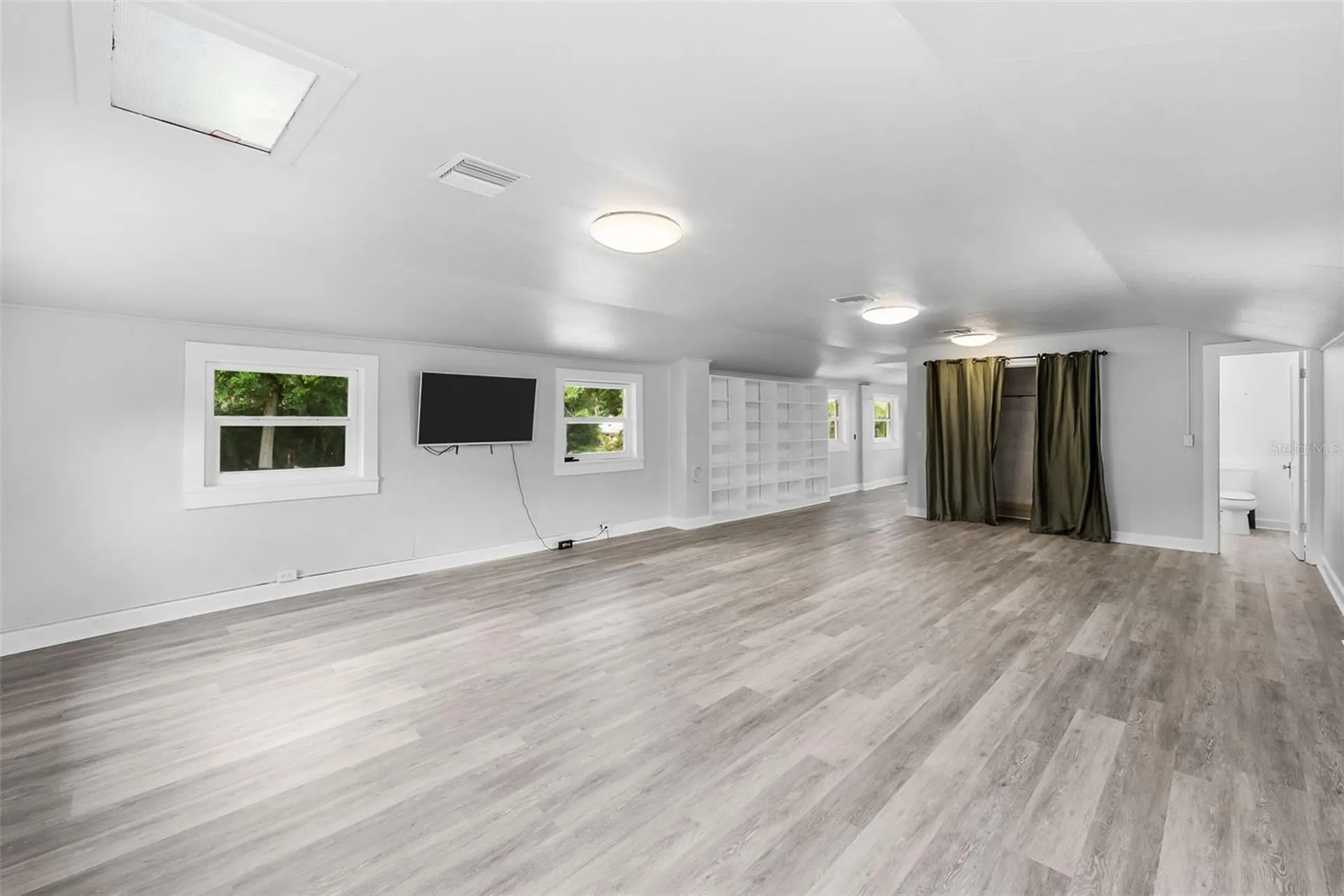6010 17th Avenue S St Petersburg FL 33707