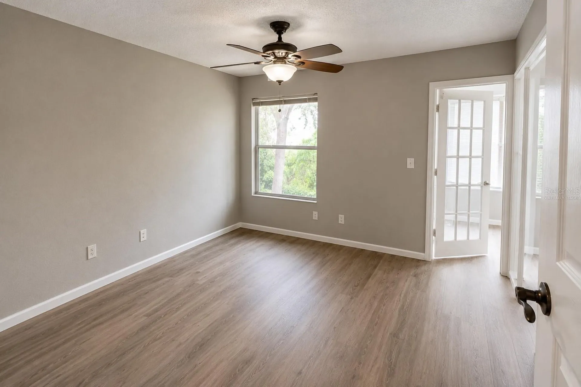 5160 Conroy Road Orlando FL 32811