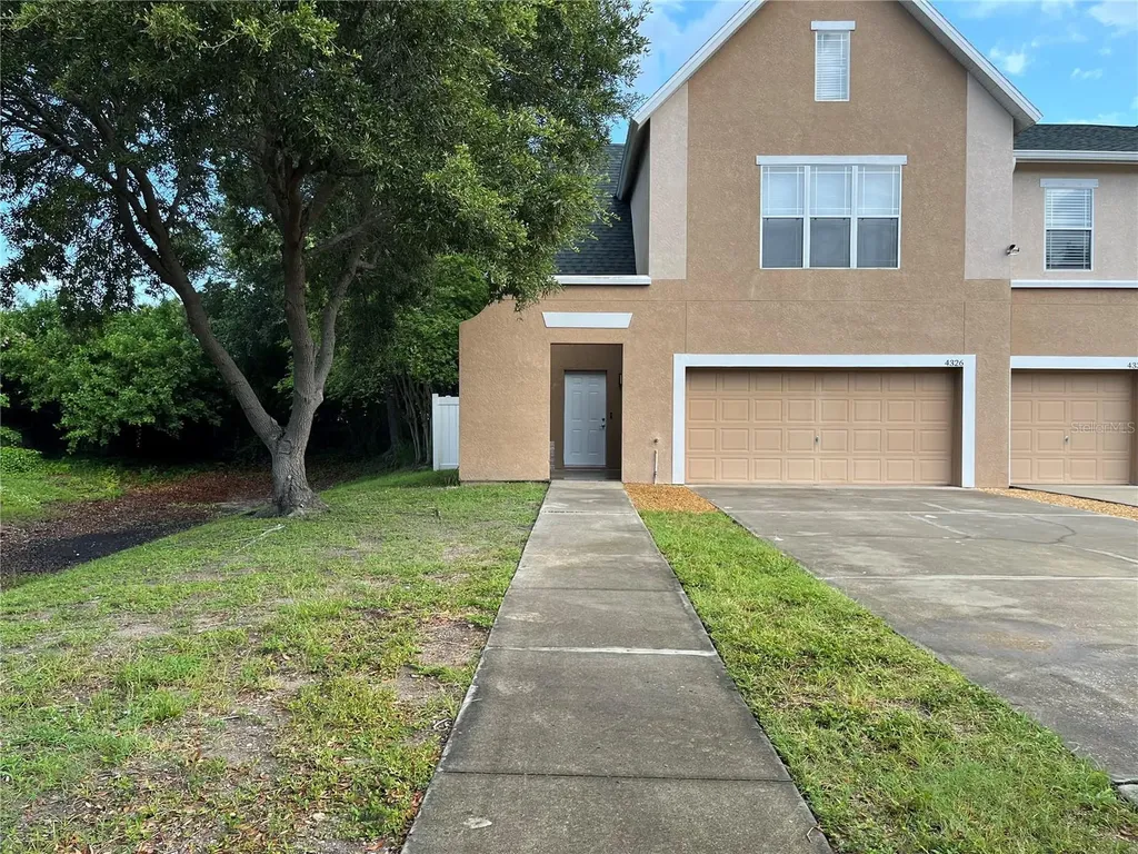 4326 Tyler Circle N St Petersburg FL 33709