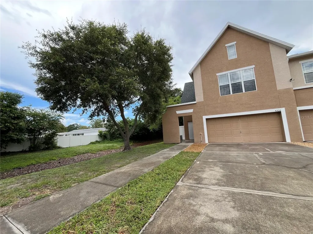 4326 Tyler Circle N St Petersburg FL 33709