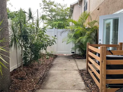 4326 Tyler Circle N St Petersburg FL 33709