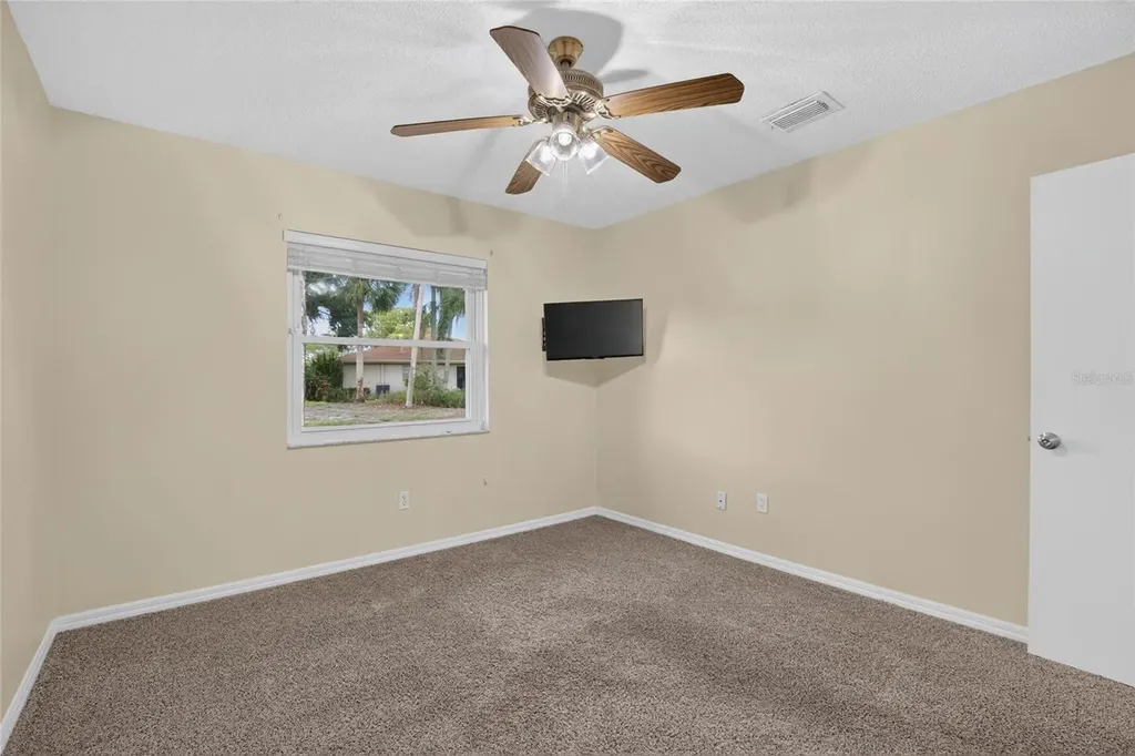 2202 Horsham Place Sun City Center FL 33573
