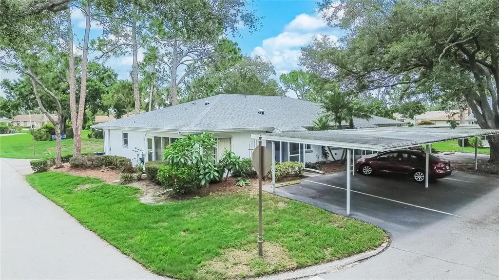 2202 Horsham Place Sun City Center FL 33573