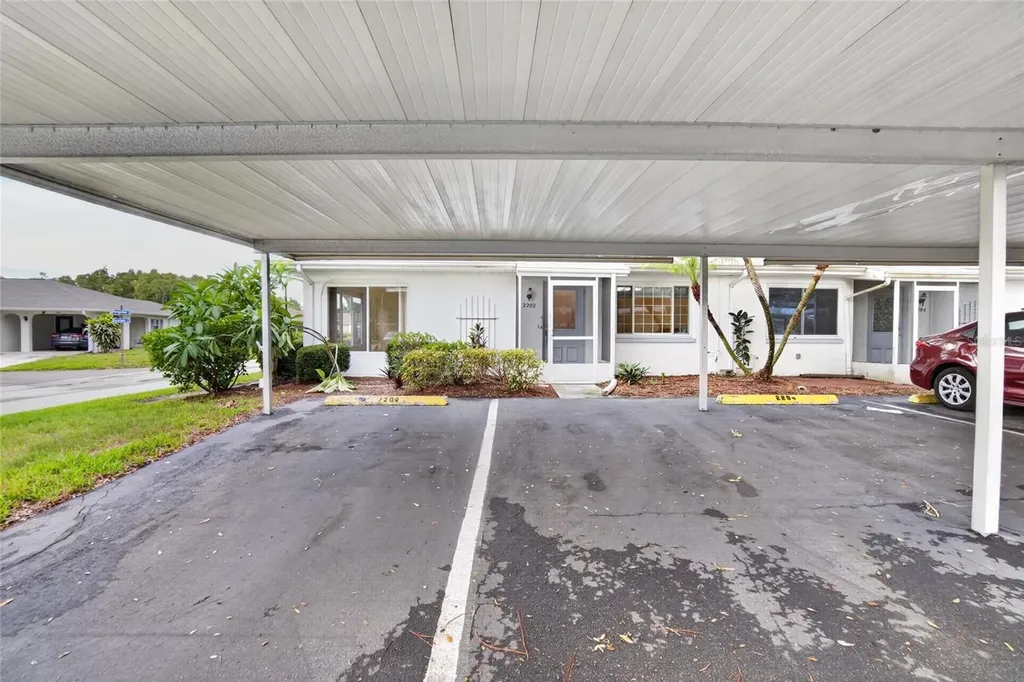 2202 Horsham Place Sun City Center FL 33573