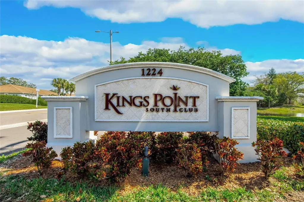 2202 Horsham Place Sun City Center FL 33573