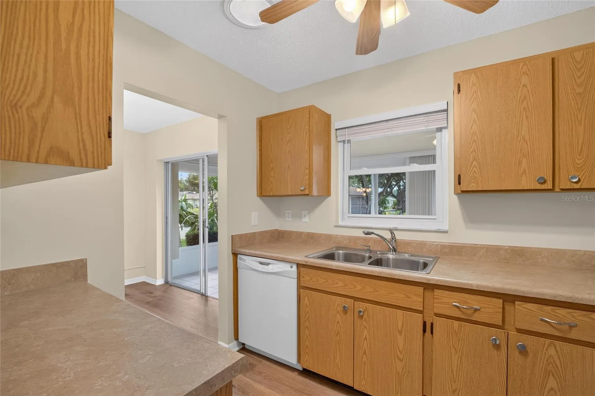 2202 Horsham Place Sun City Center FL 33573