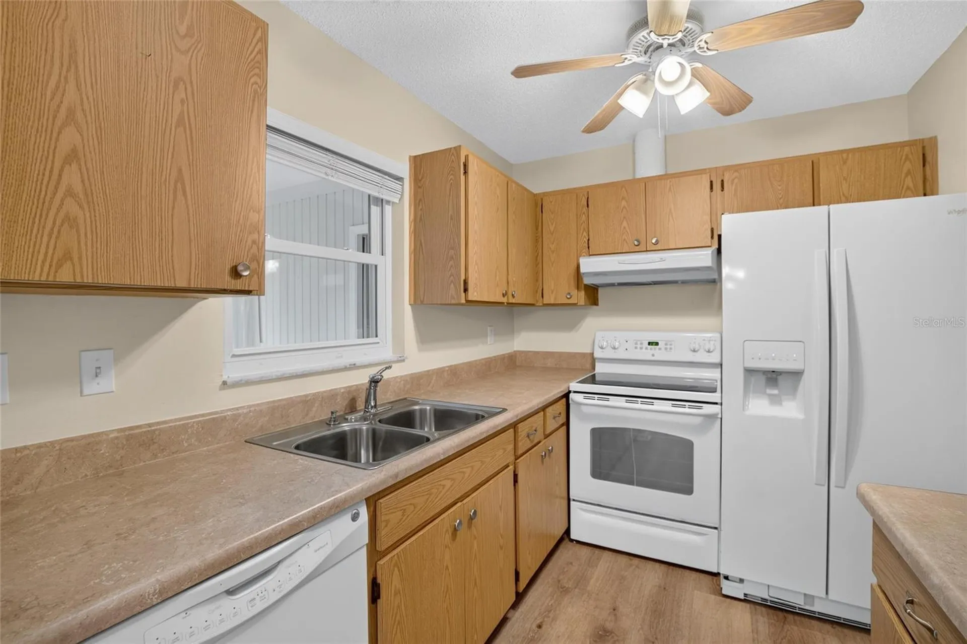2202 Horsham Place Sun City Center FL 33573