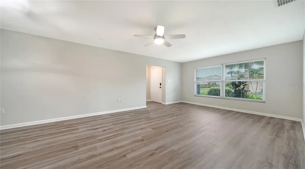 5689 Evergreen Drive Sarasota FL 34233