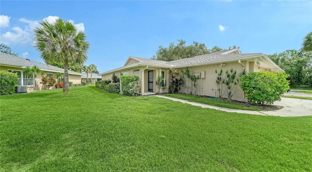 5689 Evergreen Drive Sarasota FL 34233