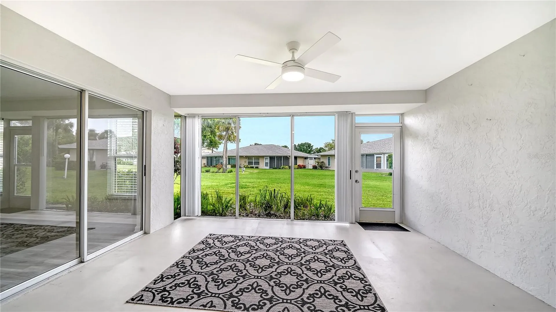 5689 Evergreen Drive Sarasota FL 34233