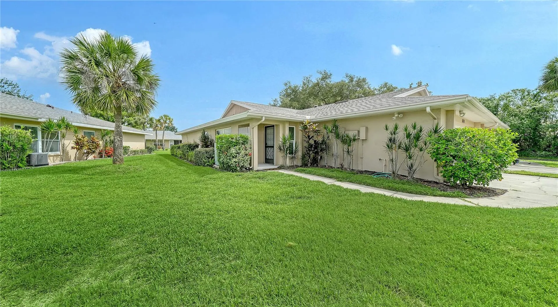 5689 Evergreen Drive Sarasota FL 34233